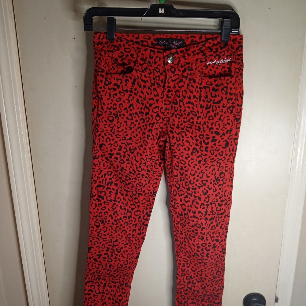 A pair of girl's pants